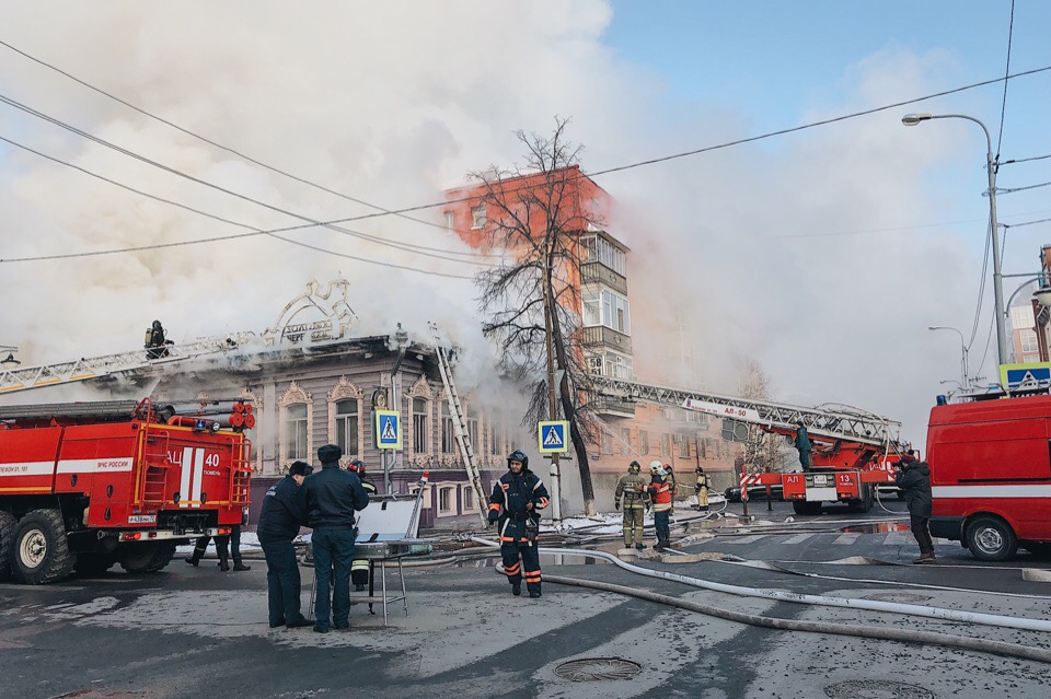 к сожалению, дерево хорошо горит